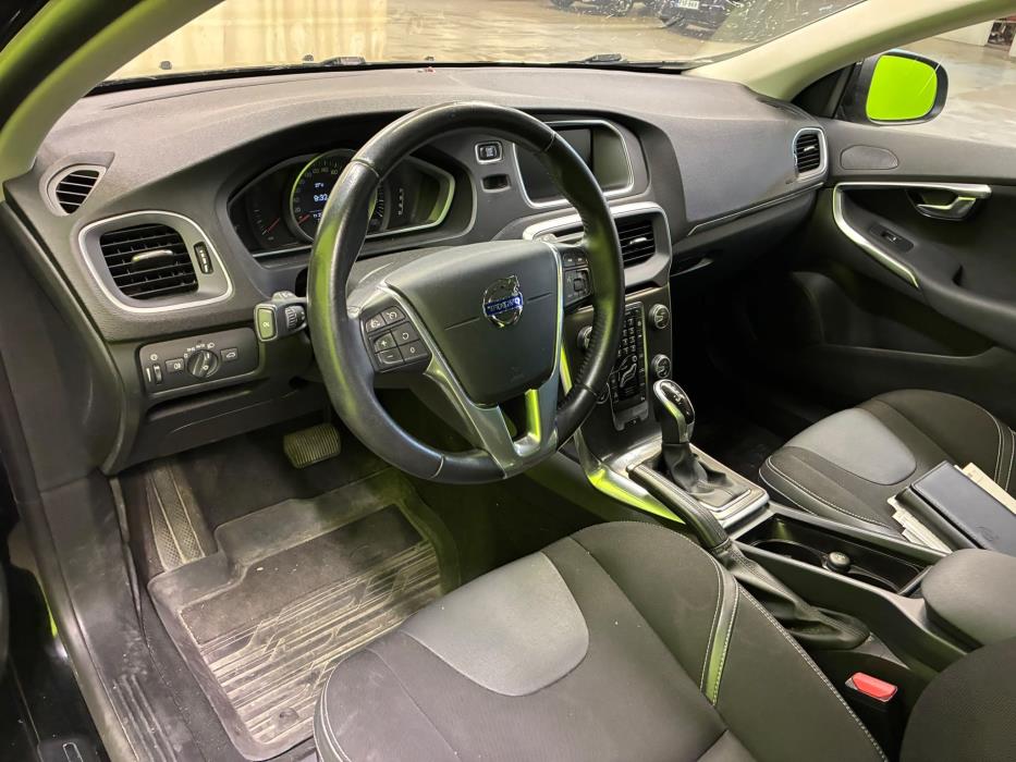 Volvo V40 2016