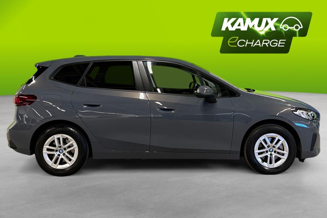 BMW 225 2023