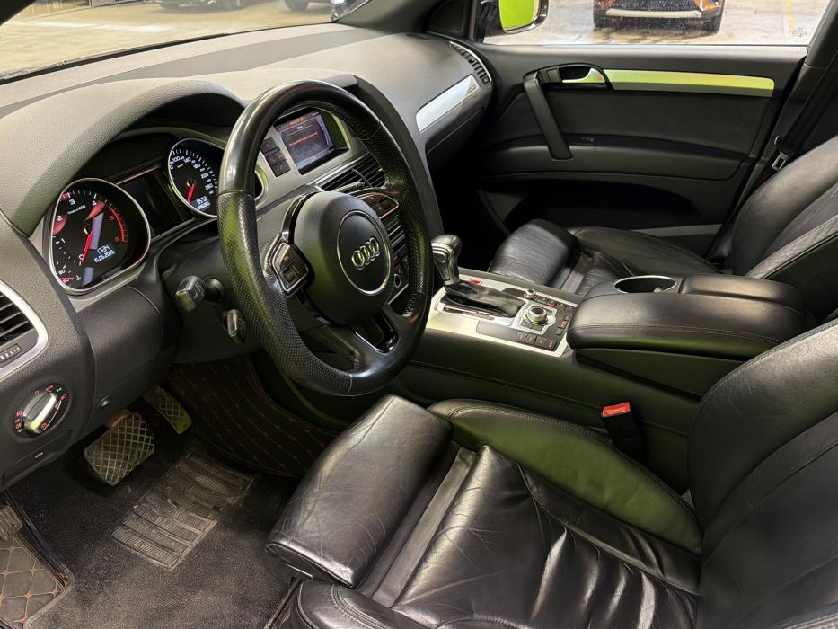 Audi Q7 2012
