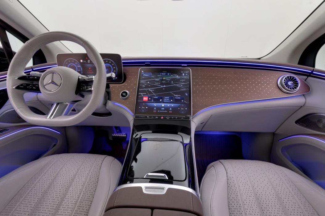 Mercedes-Benz EQS SUV 2023