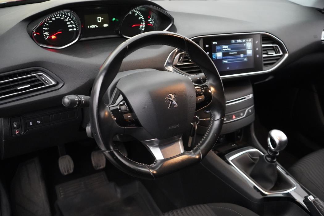 Peugeot 308 2016