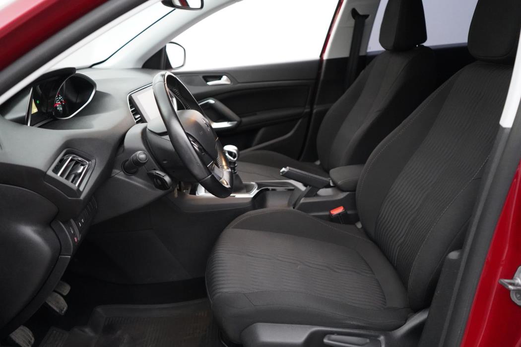 Peugeot 308 2016