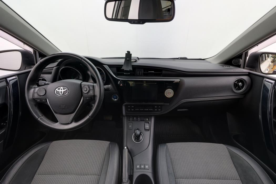 Toyota Auris 2016