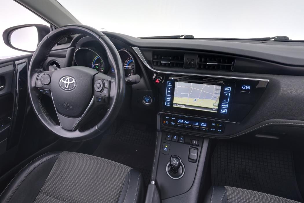 Toyota Auris 2016