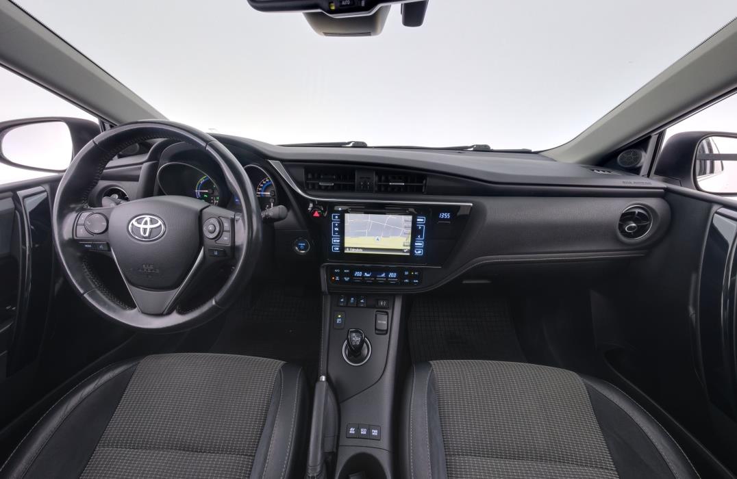 Toyota Auris 2016