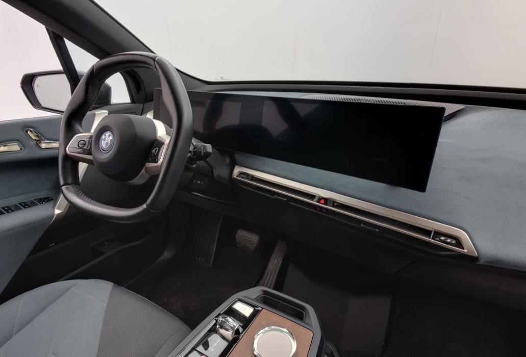 BMW iX 2022