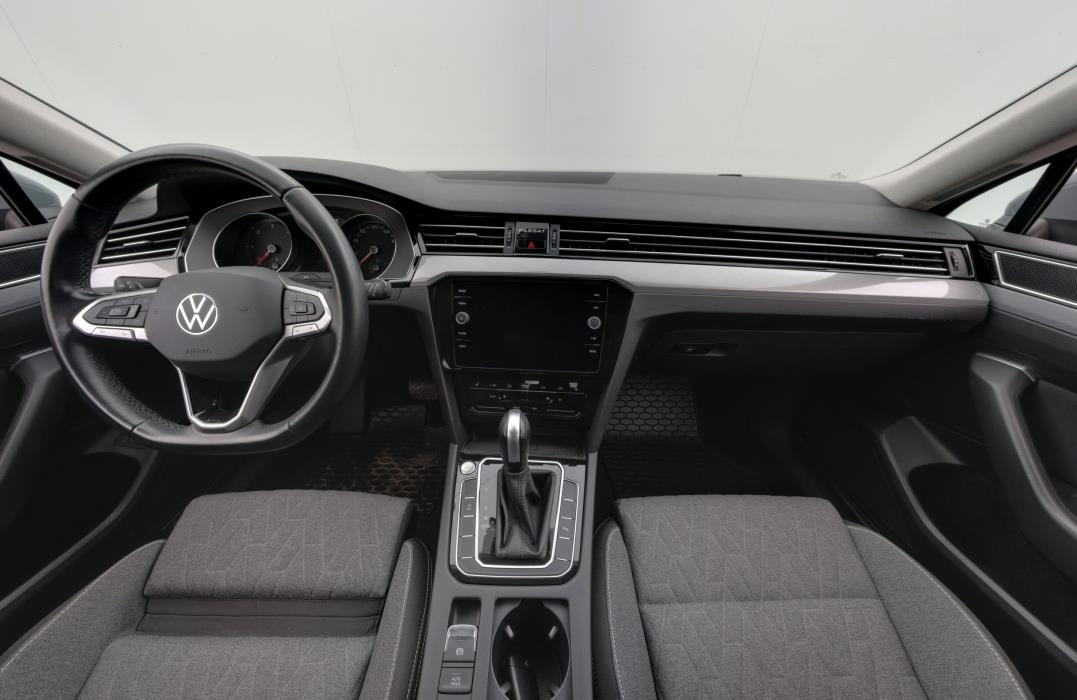 Volkswagen Passat 2023