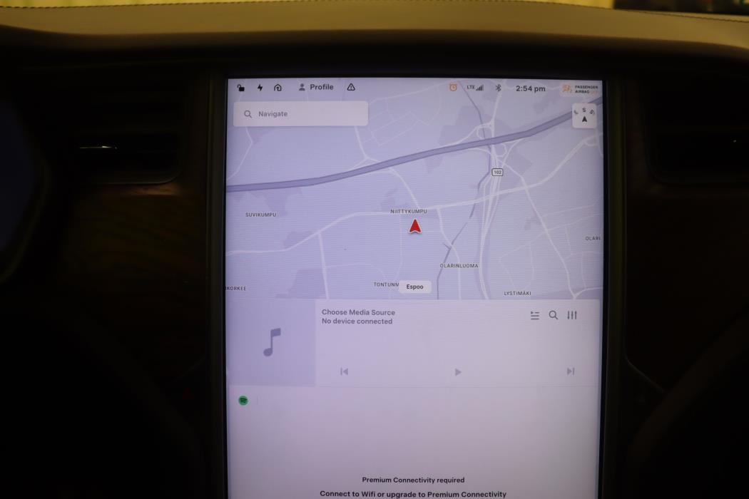 Tesla Model X 2020