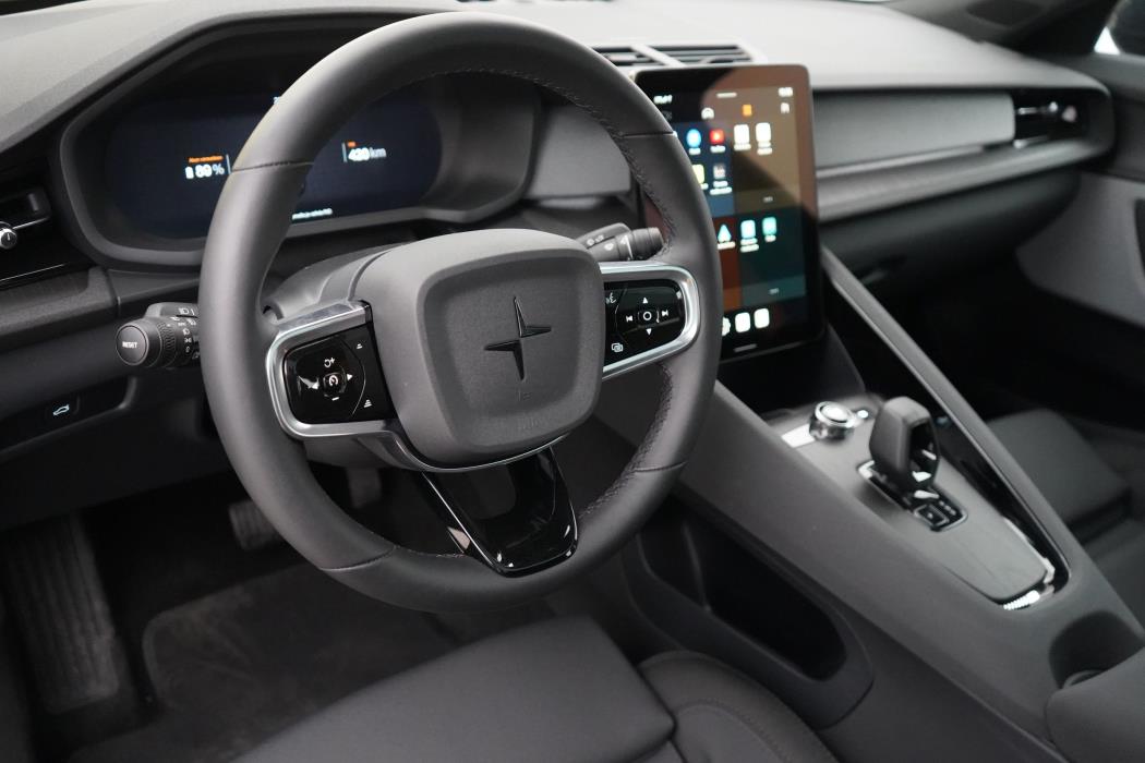 Polestar 2 2025