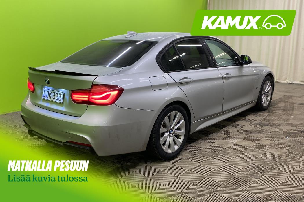 BMW 330 2018