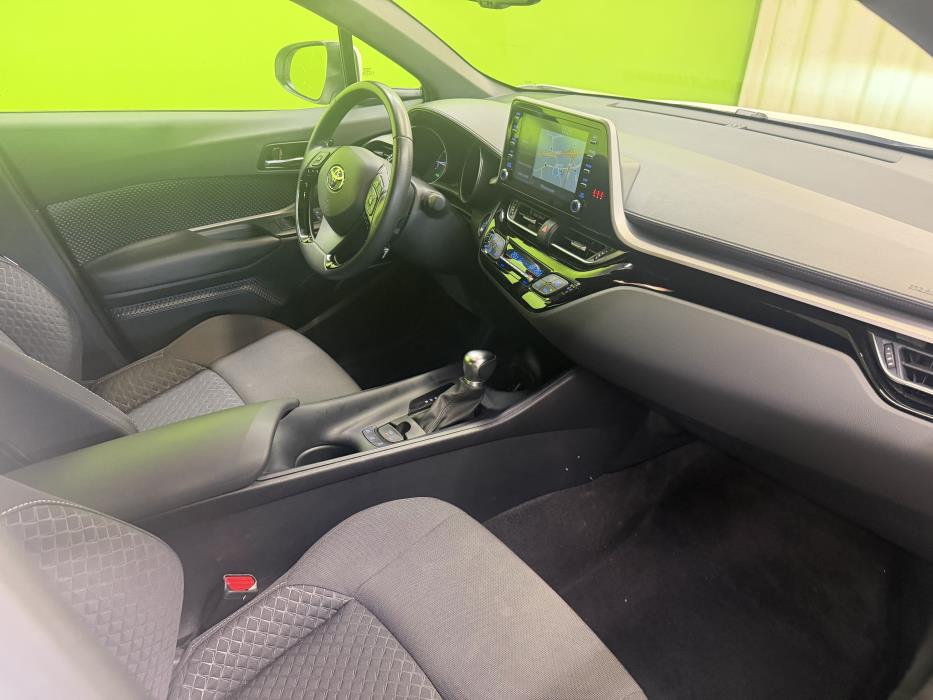 Toyota C-HR 2023
