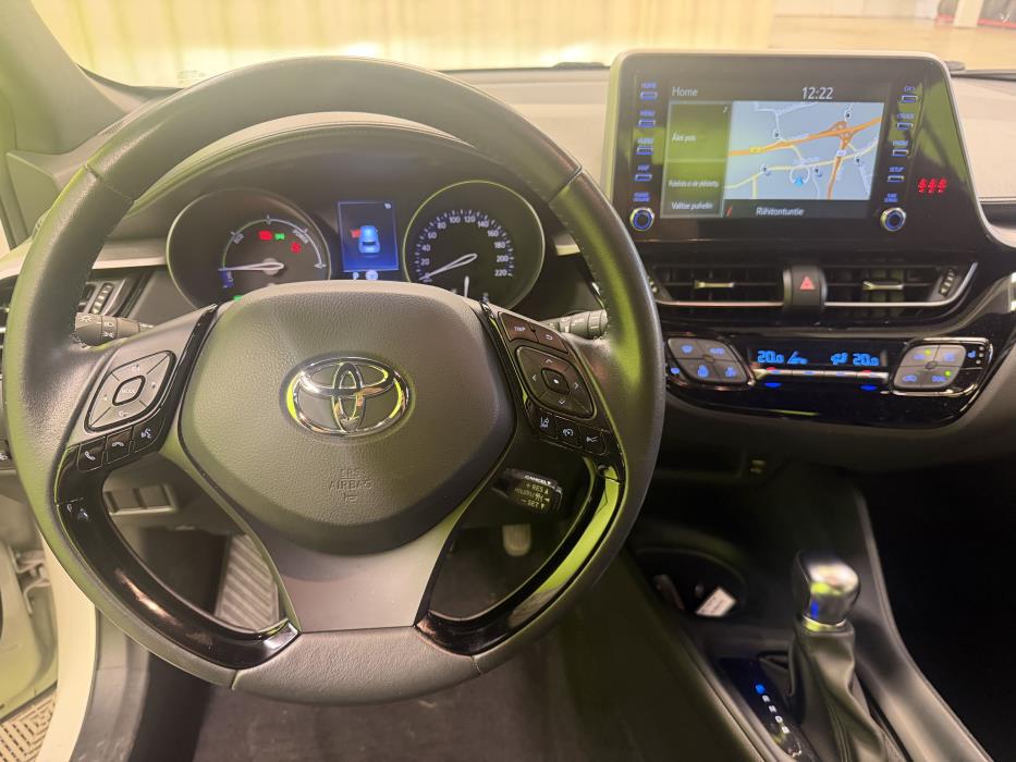 Toyota C-HR 2023