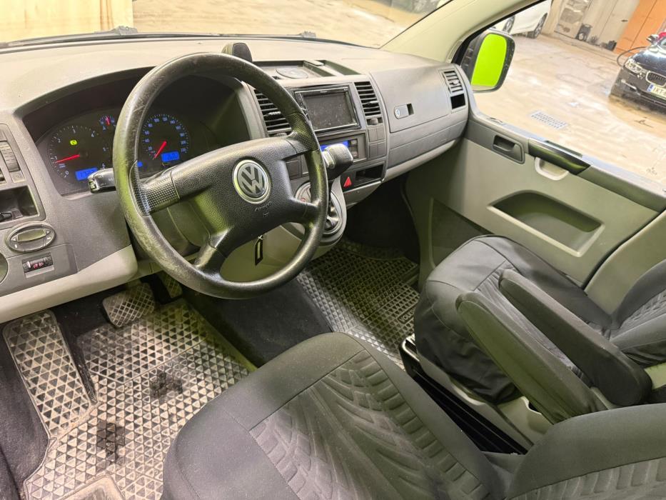 Volkswagen Caravelle 2006