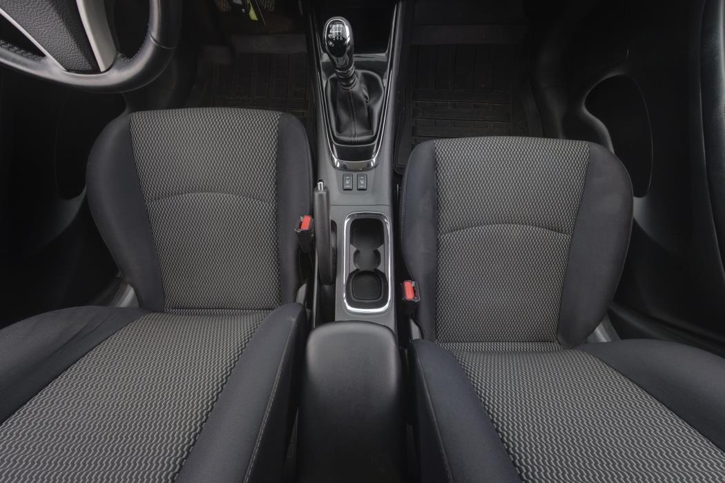 Nissan Pulsar 2016