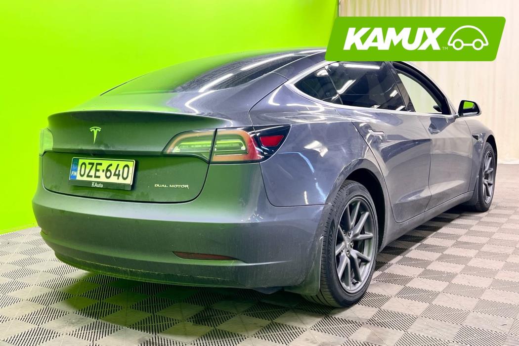 Tesla Model 3 2020