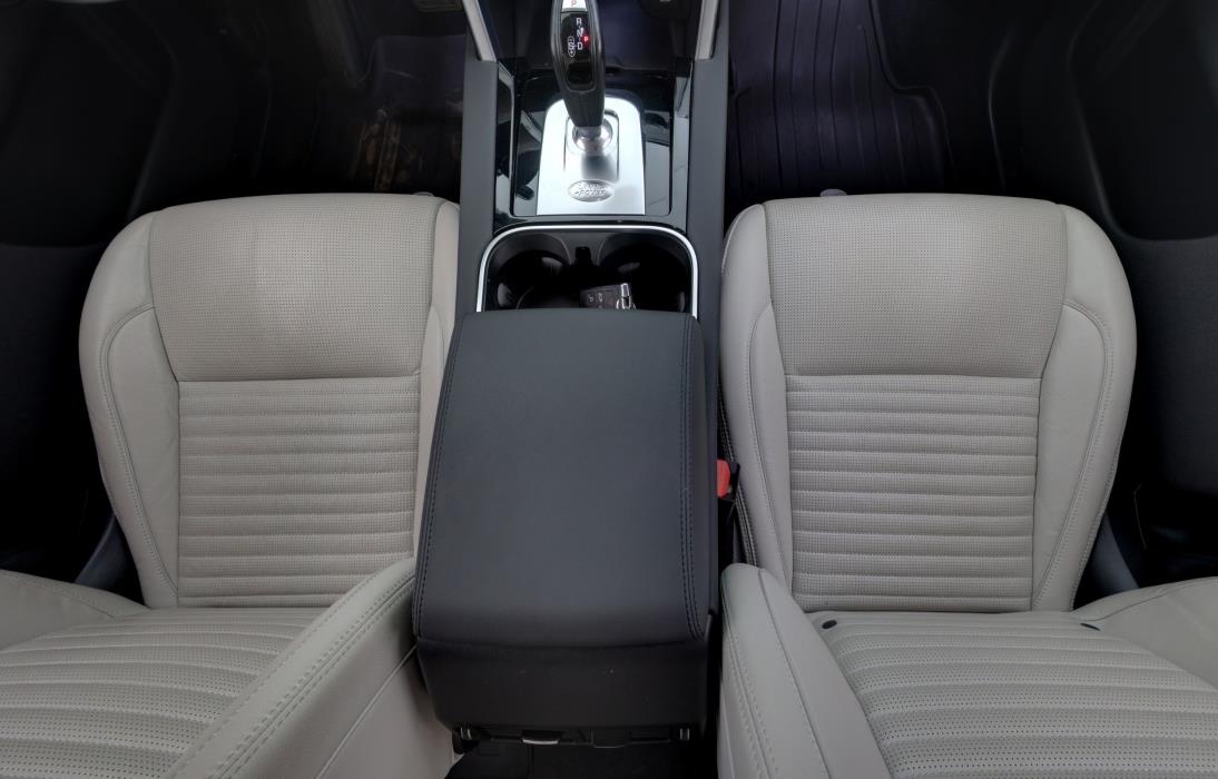 Land Rover Discovery Sport 2021