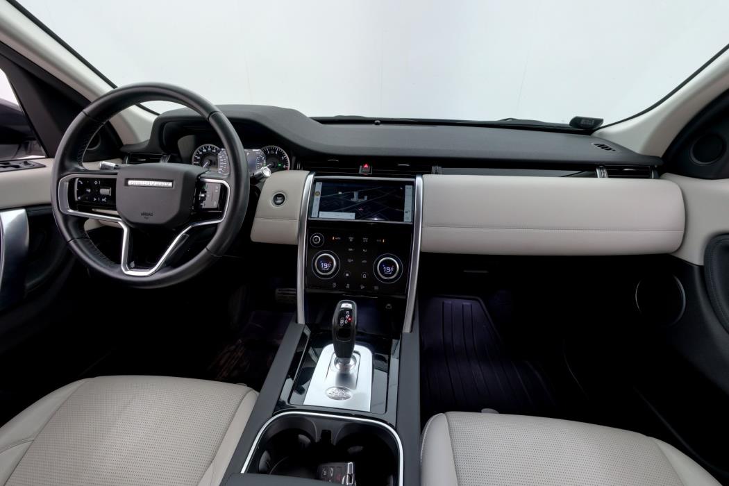 Land Rover Discovery Sport 2021