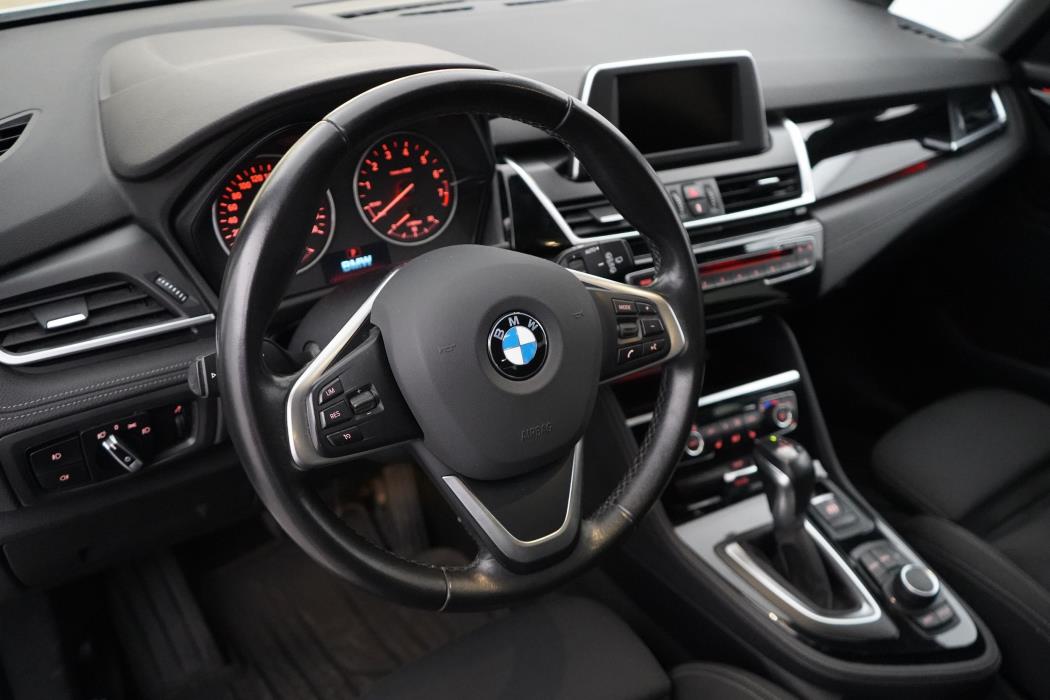 BMW 218 2016