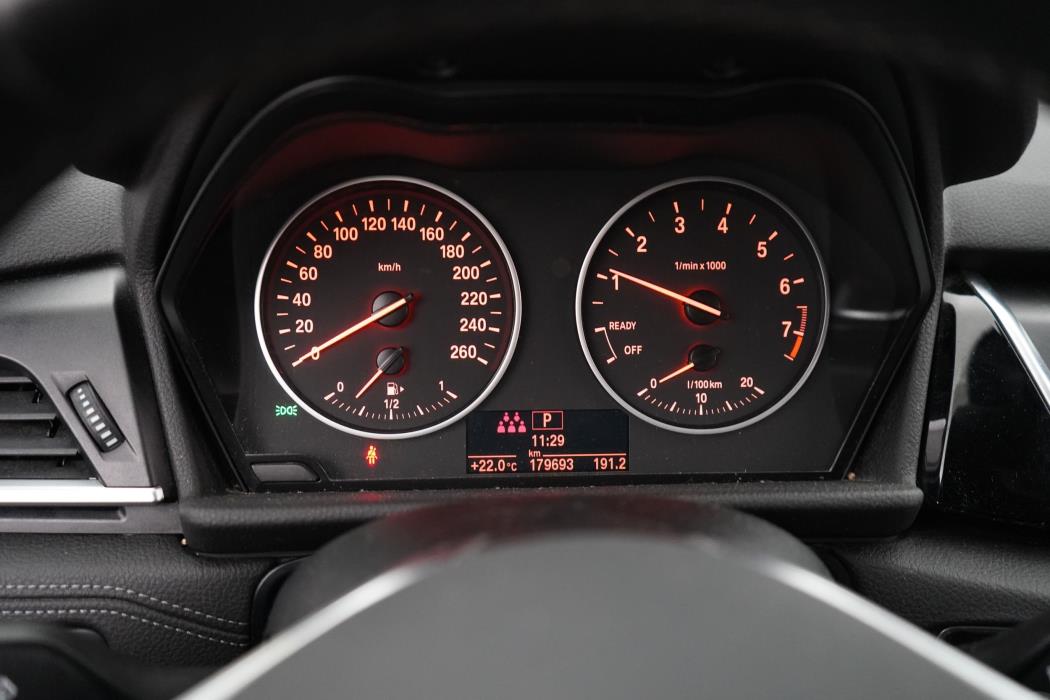 BMW 218 2016