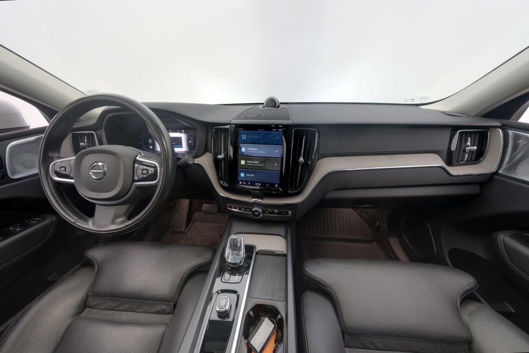 Volvo XC60 2022