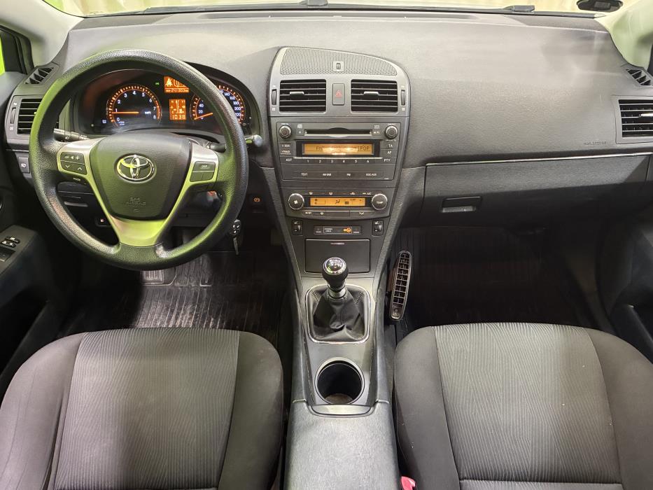 Toyota Avensis 2010