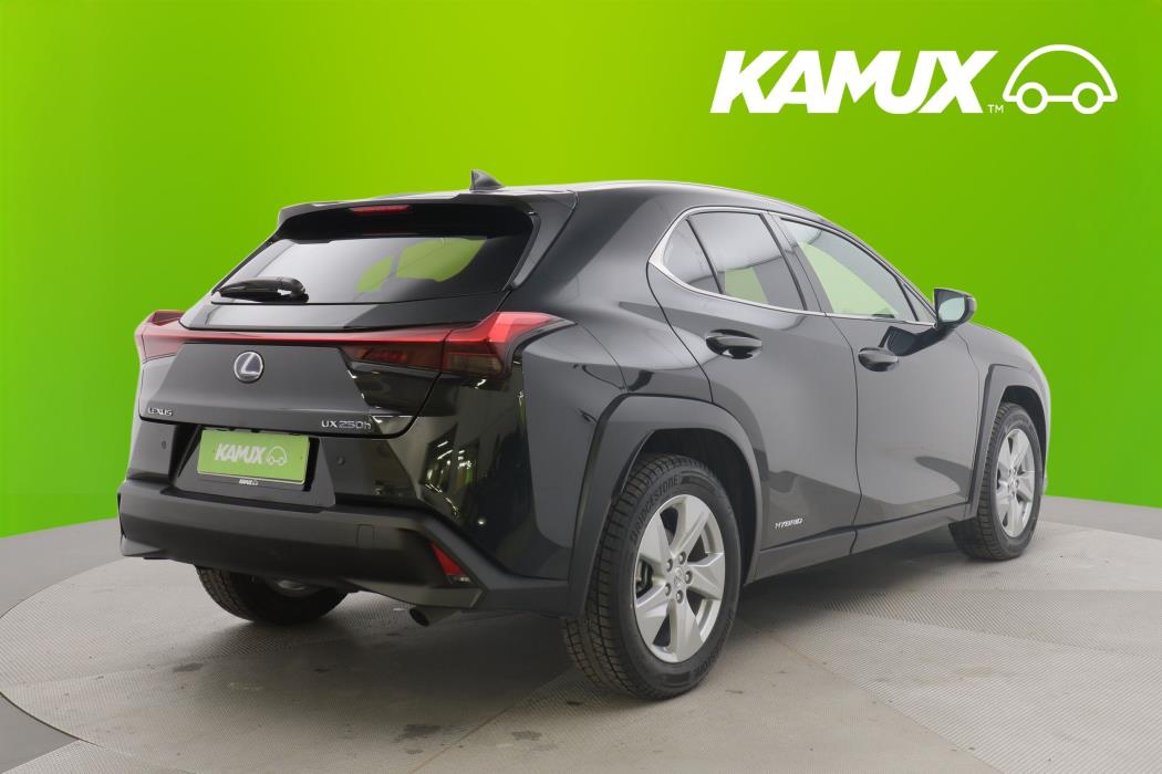 Lexus UX 2022