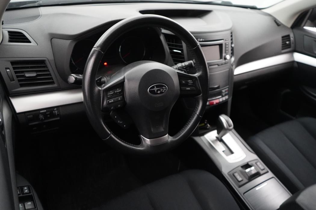Subaru Legacy 2014