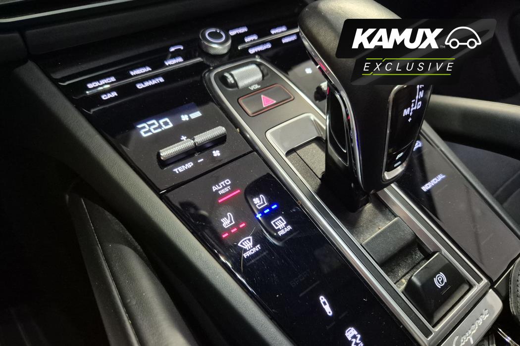 Porsche Cayenne 2022