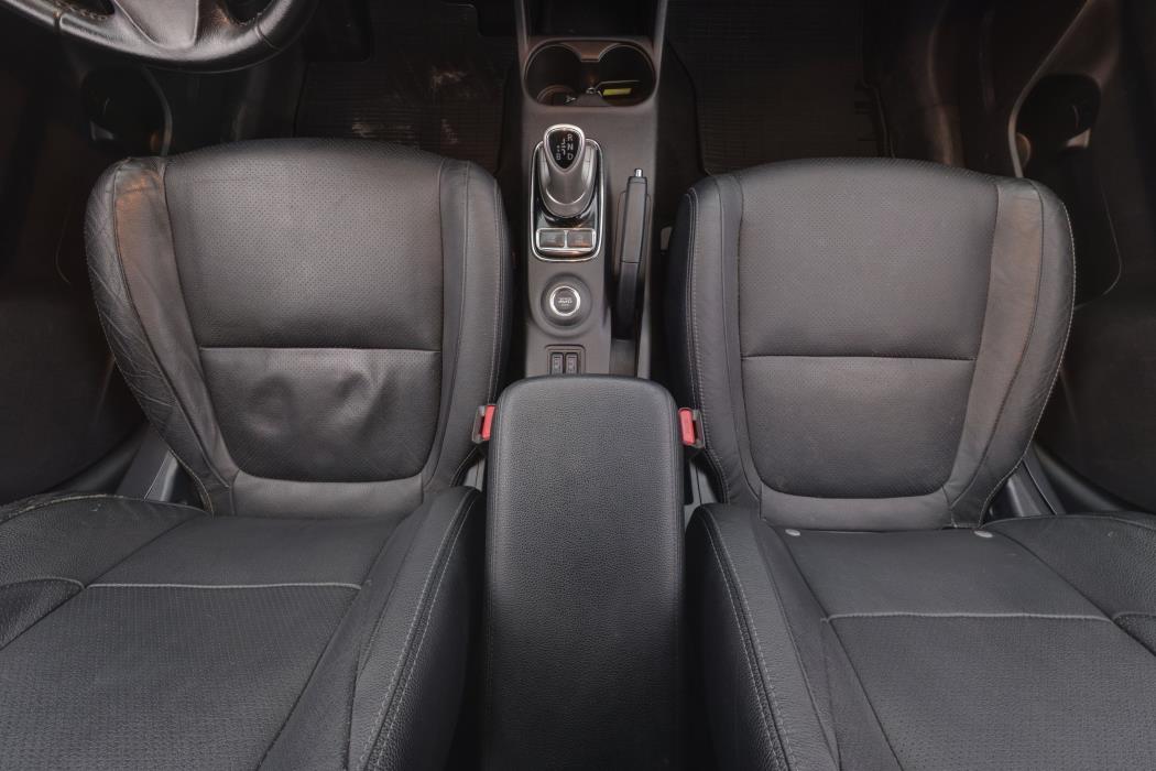 Mitsubishi Outlander PHEV 2015