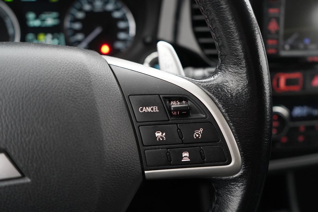 Mitsubishi Outlander PHEV 2015
