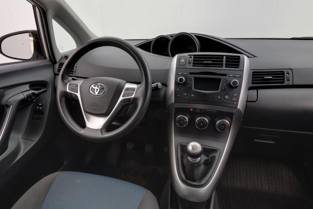 Toyota Verso 2014