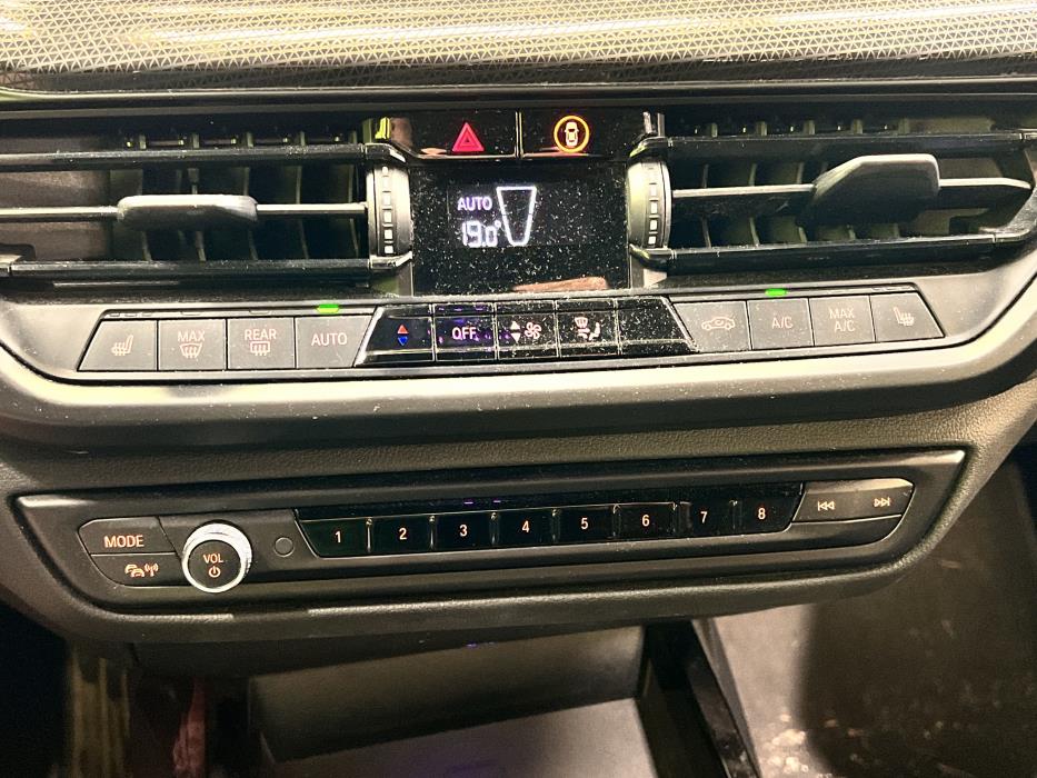 BMW 118 2021