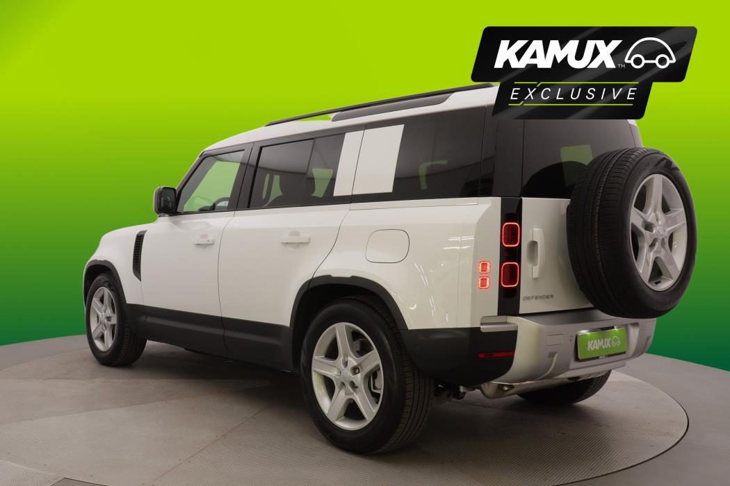 Land Rover Defender 2026