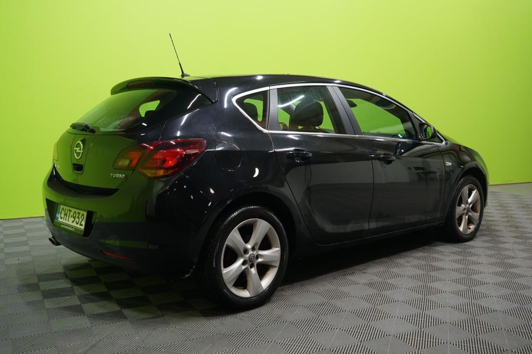 Opel Astra 2010