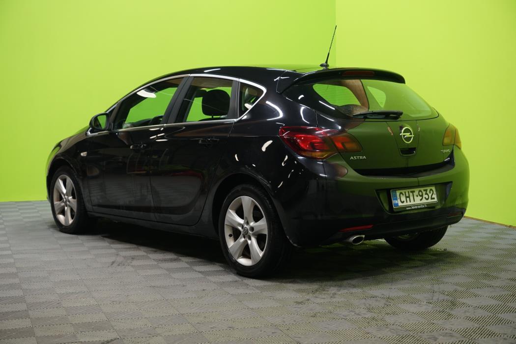 Opel Astra 2010