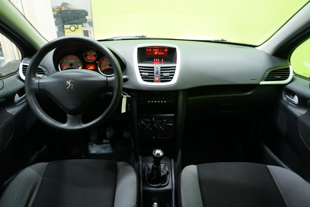 Peugeot 207 2009