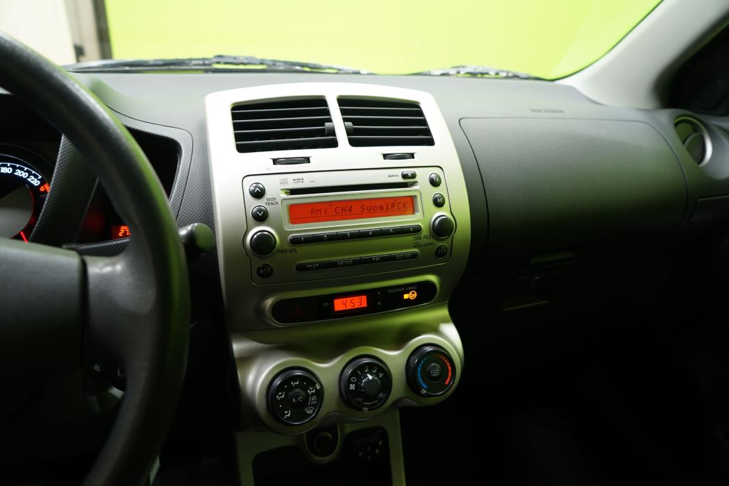 Toyota Urban Cruiser 2010