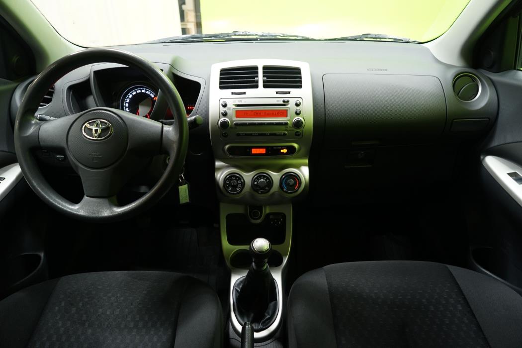 Toyota Urban Cruiser 2010