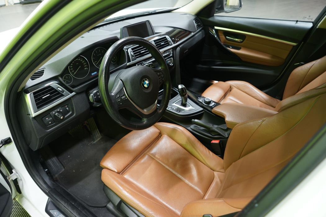 BMW 320 2017