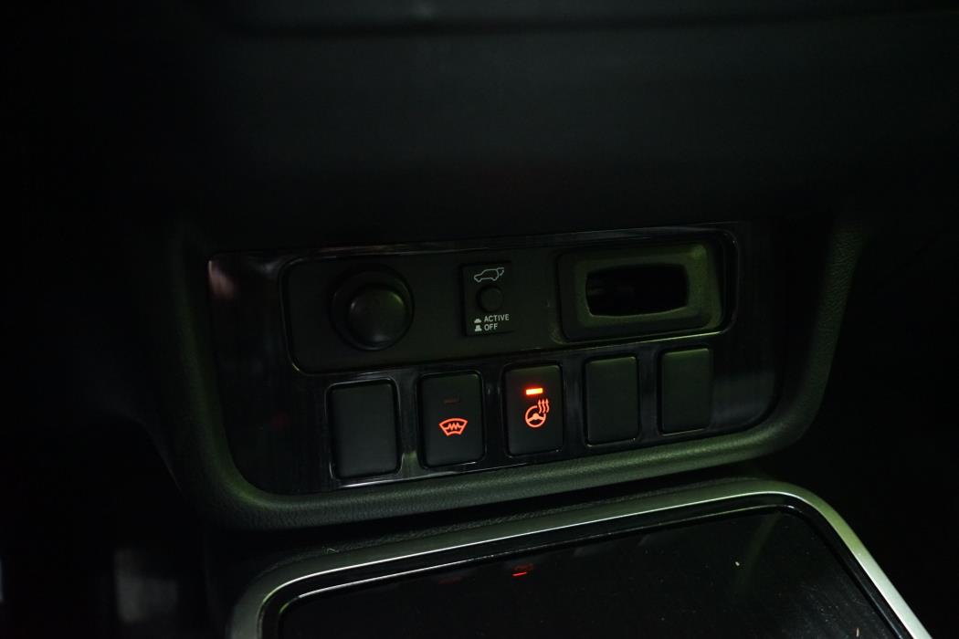 Mitsubishi Outlander PHEV 2016