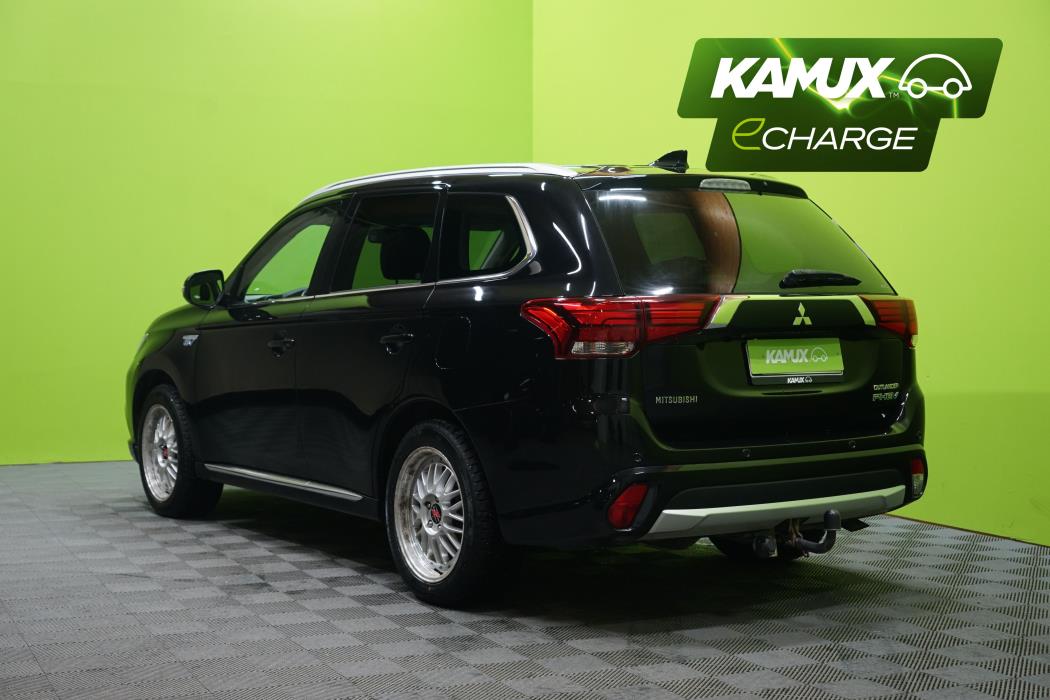 Mitsubishi Outlander PHEV 2016