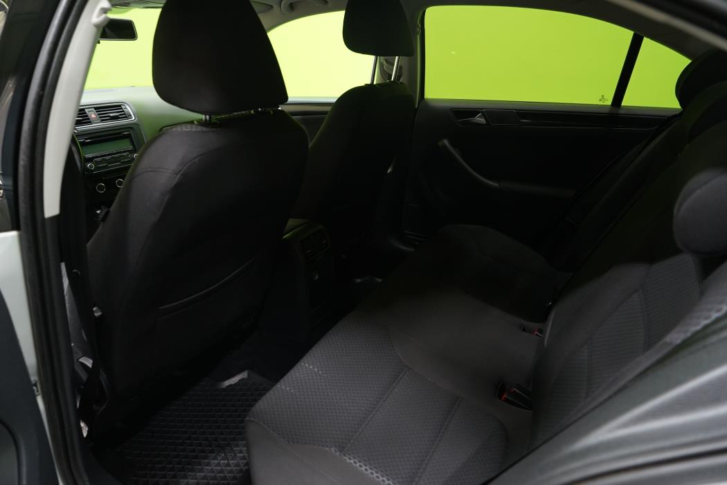 Volkswagen Jetta 2011