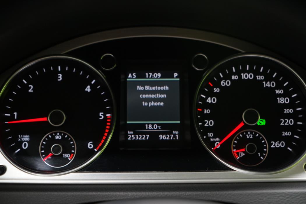 Volkswagen Passat 2011