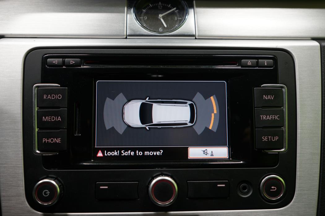 Volkswagen Passat 2011