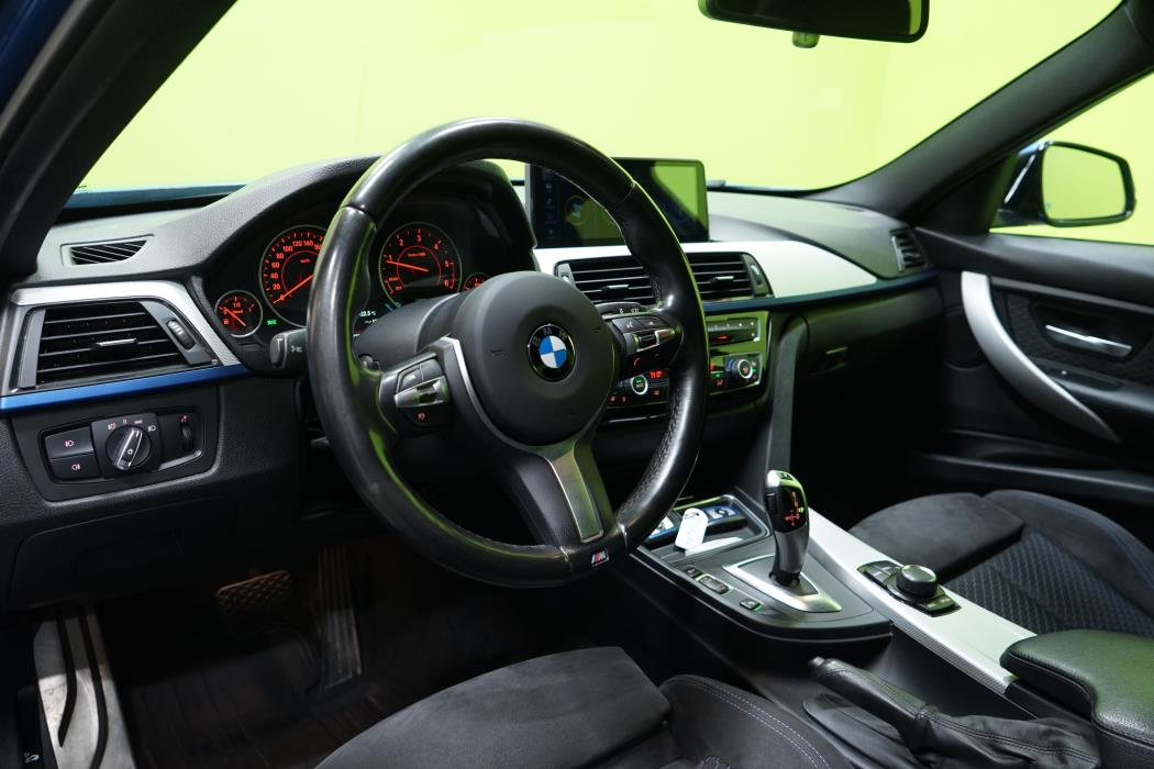 BMW 320 2015