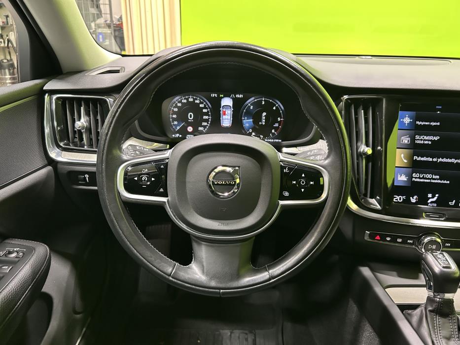 Volvo V60 2021