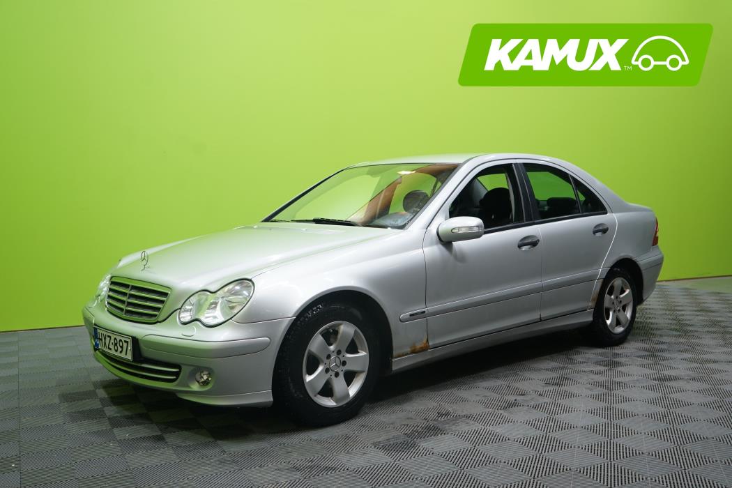 Mercedes-Benz C 2004
