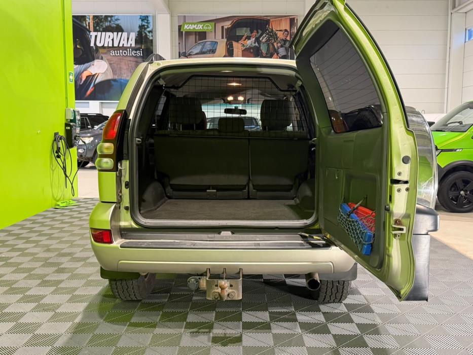 Toyota Land Cruiser 2003