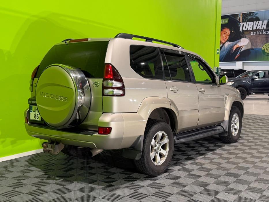 Toyota Land Cruiser 2003