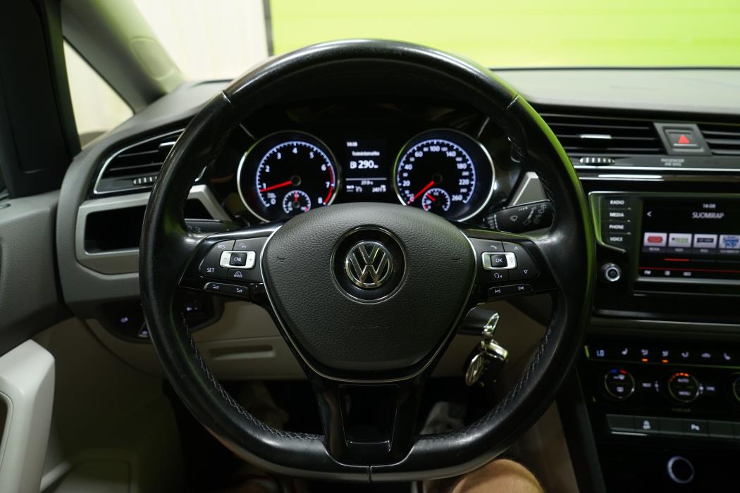 Volkswagen Touran 2016